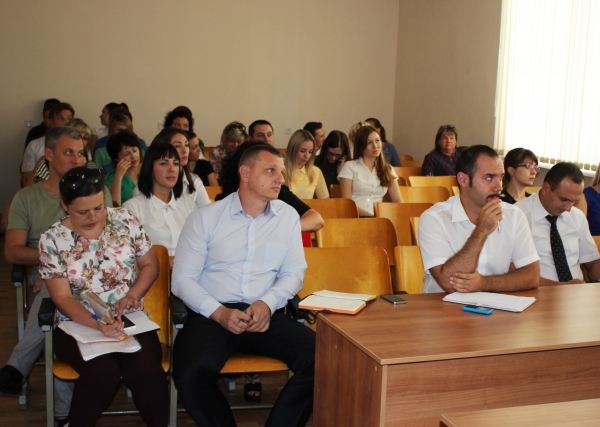 Должностные лица, умышленно нарушившие установленный порядок регистрации, могут лишиться свободы на срок до 10 лет — Александр Спиридонов - «Госкомрегистр»