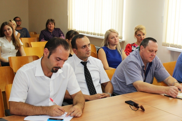 Должностные лица, умышленно нарушившие установленный порядок регистрации, могут лишиться свободы на срок до 10 лет — Александр Спиридонов - «Госкомрегистр»