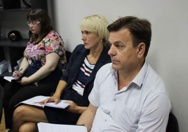 В Госкомрегистре разработают программу автоматического распределения дел, поступающих на госрегистрацию - «Госкомрегистр»