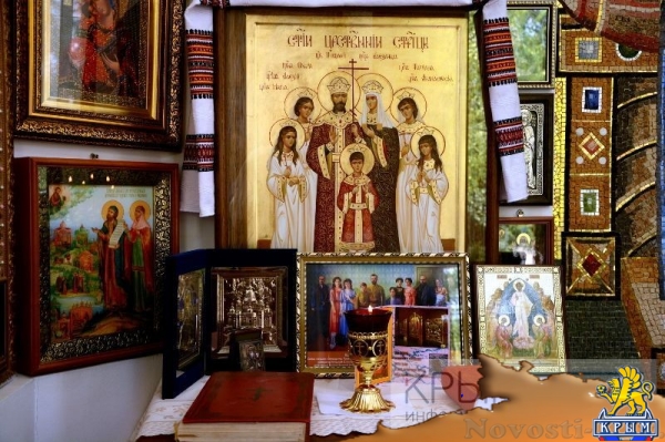 Бюст Николая II появился у входа в прокурорскую часовню в Симферополе (ФОТО) - «Культура Крыма» Бюст Николая II появился у входа в прокурорскую часовню в Симферополе (ФОТО) - «Культура Крыма»