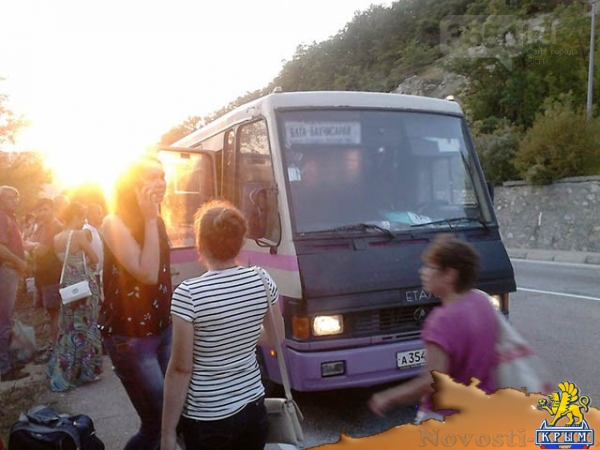 В Крыму пассажиров рейсового автобуса дважды обварили кипятком (ФОТО) - «Симферополь»