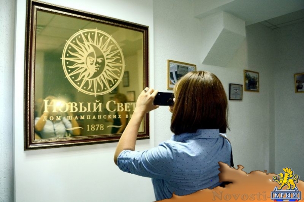 Новое премиальное шампанское завода «Новый Свет» – «Золотой Рислинг Крыма» – поступит в продажу на следующей неделе (ФОТО) - «Спорт Крыма»
