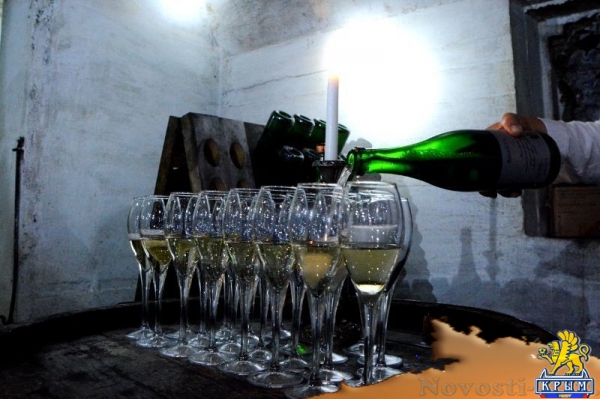 Новое премиальное шампанское завода «Новый Свет» – «Золотой Рислинг Крыма» – поступит в продажу на следующей неделе (ФОТО) - «Спорт Крыма»