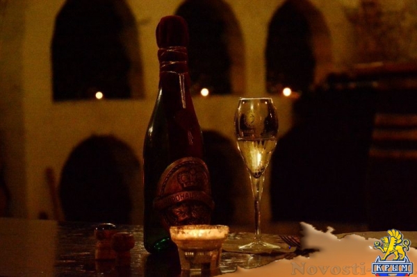 Новое премиальное шампанское завода «Новый Свет» – «Золотой Рислинг Крыма» – поступит в продажу на следующей неделе (ФОТО) - «Спорт Крыма»