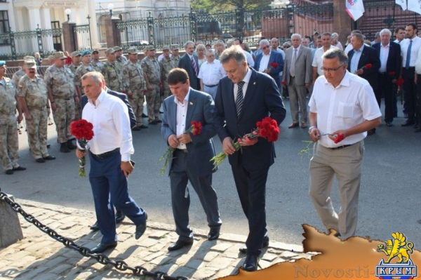 Сегодня в Симферополе почтили память воинов Крымской войны (ФОТО) - «Симферополь»