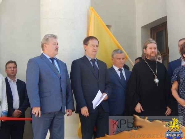 Мединский открыл модернизированное под выставочный центр здание бывшего кинотеатра «Украина» в Севастополе (ФОТО) - «Общество Крыма» Мединский открыл модернизированное под выставочный центр здание бывшего кинотеатра «Украина» в Севастополе (ФОТО) - «Общество Крыма»