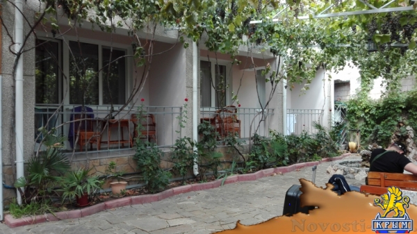 Отдых в Судаке. Гостиница с баcсейном в Судаке для отдыха летом 2016 Отдых в Крыму 2016 - жильё в Крыму без посредников - «Отдых в Судаке»