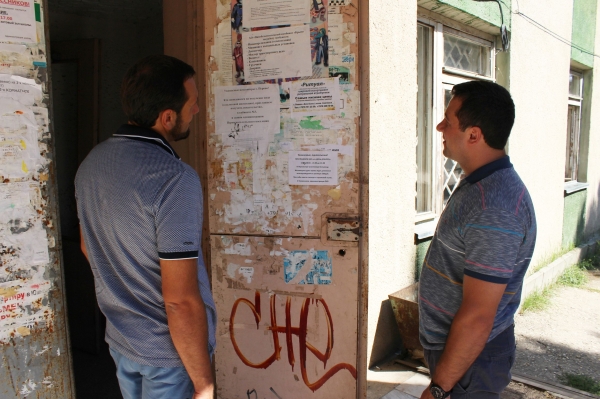 Симферопольскому районному управлению Госкомрегистра срочно необходимо отдельное здание — Александр Спиридонов - «Госкомрегистр»