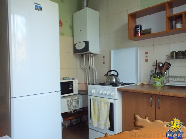 Отдых в Приморском. Отдых в 2-х комн. квартире со всеми удобствами,1-й этаж. До моря 50 м, пляж-песок или галька . Отдых в Крыму 2016 - жильё в Крыму без посредников - «Отдых в Приморском»