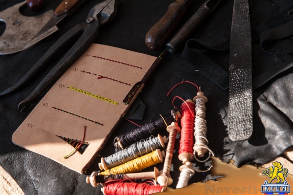 На военно-историческом фестивале записывали в ландскнехты и примеряли доспехи (ФОТОРЕПОРТАЖ) - «Общество Крыма»