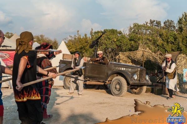 На военно-историческом фестивале записывали в ландскнехты и примеряли доспехи (ФОТОРЕПОРТАЖ) - «Общество Крыма»
