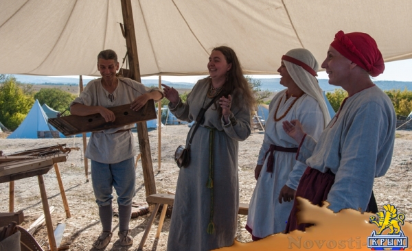 На Федюхиных высотах сошлись римские легионеры, русские дружинники и советские воины с БРМД (ФОТОРЕПОРТАЖ) - «Общество Крыма»