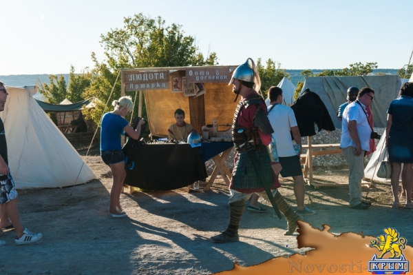 На Федюхиных высотах сошлись римские легионеры, русские дружинники и советские воины с БРМД (ФОТОРЕПОРТАЖ) - «Общество Крыма»