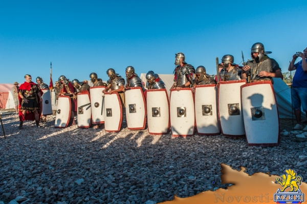 На Федюхиных высотах сошлись римские легионеры, русские дружинники и советские воины с БРМД (ФОТОРЕПОРТАЖ) - «Общество Крыма»