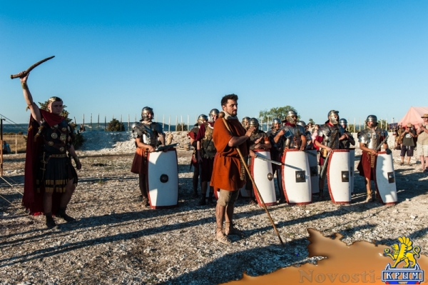 На Федюхиных высотах сошлись римские легионеры, русские дружинники и советские воины с БРМД (ФОТОРЕПОРТАЖ) - «Общество Крыма»