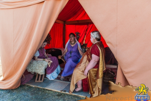 На Федюхиных высотах сошлись римские легионеры, русские дружинники и советские воины с БРМД (ФОТОРЕПОРТАЖ) - «Общество Крыма»