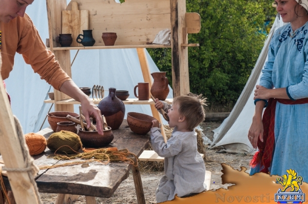 На Федюхиных высотах сошлись римские легионеры, русские дружинники и советские воины с БРМД (ФОТОРЕПОРТАЖ) - «Общество Крыма»