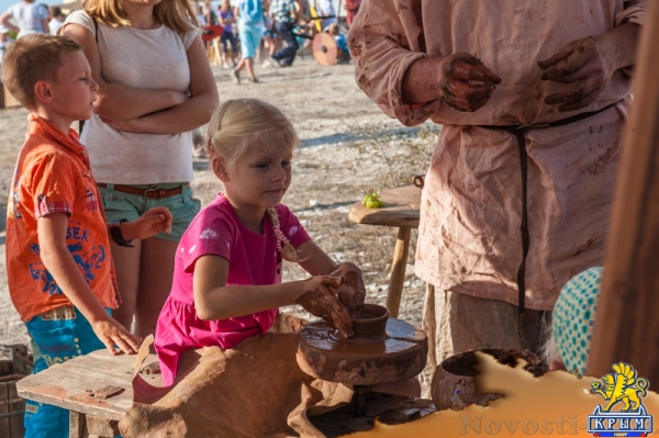 На Федюхиных высотах сошлись римские легионеры, русские дружинники и советские воины с БРМД (ФОТОРЕПОРТАЖ) - «Общество Крыма»