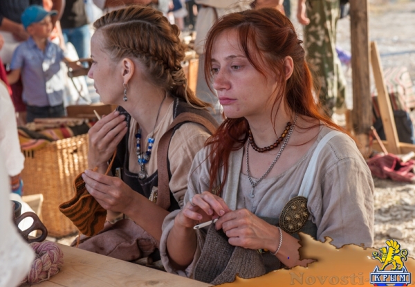 На Федюхиных высотах сошлись римские легионеры, русские дружинники и советские воины с БРМД (ФОТОРЕПОРТАЖ) - «Общество Крыма»