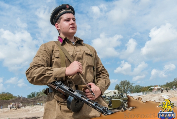 В финале военно-исторического фестиваля на Федюхиных высотах показали оборону и освобождение Севастополя (ФОТОРЕПОРТАЖ) - «Общество Крыма» В финале военно-исторического фестиваля на Федюхиных высотах показали оборону и освобождение Севастополя (ФОТОРЕПОРТАЖ) - «Общество Крыма»