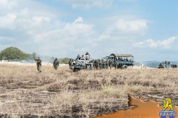 В финале военно-исторического фестиваля на Федюхиных высотах показали оборону и освобождение Севастополя (ФОТОРЕПОРТАЖ) - «Общество Крыма» В финале военно-исторического фестиваля на Федюхиных высотах показали оборону и освобождение Севастополя (ФОТОРЕПОРТАЖ) - «Общество Крыма»