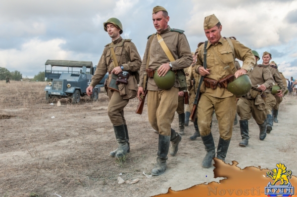 В финале военно-исторического фестиваля на Федюхиных высотах показали оборону и освобождение Севастополя (ФОТОРЕПОРТАЖ) - «Общество Крыма» В финале военно-исторического фестиваля на Федюхиных высотах показали оборону и освобождение Севастополя (ФОТОРЕПОРТАЖ) - «Общество Крыма»