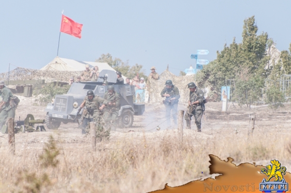 В финале военно-исторического фестиваля на Федюхиных высотах показали оборону и освобождение Севастополя (ФОТОРЕПОРТАЖ) - «Общество Крыма» В финале военно-исторического фестиваля на Федюхиных высотах показали оборону и освобождение Севастополя (ФОТОРЕПОРТАЖ) - «Общество Крыма»