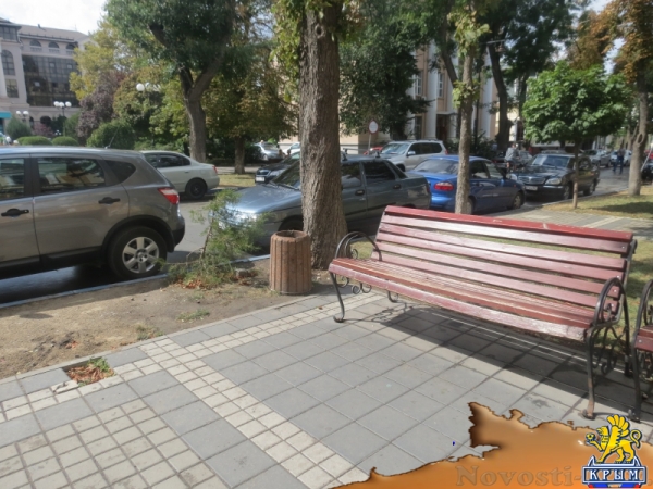 В Симферополе вандалы ломают скамейки и разрушают тротуар на улице Горького. При попустительстве полиции? (ФОТО) - «Происшедствия Крыма» В Симферополе вандалы ломают скамейки и разрушают тротуар на улице Горького. При попустительстве полиции? (ФОТО) - «Происшедствия Крыма»