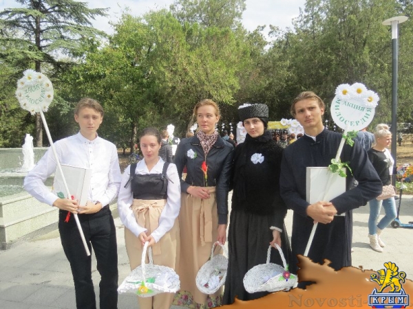 В Екатерининском саду Симферополя прошел благотворительный День Белого цветка (ФОТО) - «Общество Крыма»