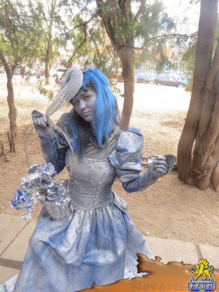 В Екатерининском саду Симферополя прошел благотворительный День Белого цветка (ФОТО) - «Общество Крыма»