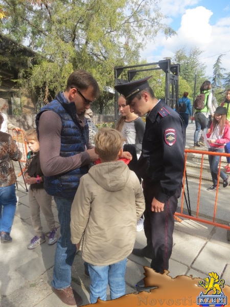 В Екатерининском саду Симферополя прошел благотворительный День Белого цветка (ФОТО) - «Общество Крыма»