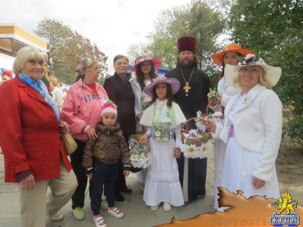 В Екатерининском саду Симферополя прошел благотворительный День Белого цветка (ФОТО) - «Общество Крыма»