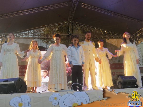 В Екатерининском саду Симферополя прошел благотворительный День Белого цветка (ФОТО) - «Общество Крыма»