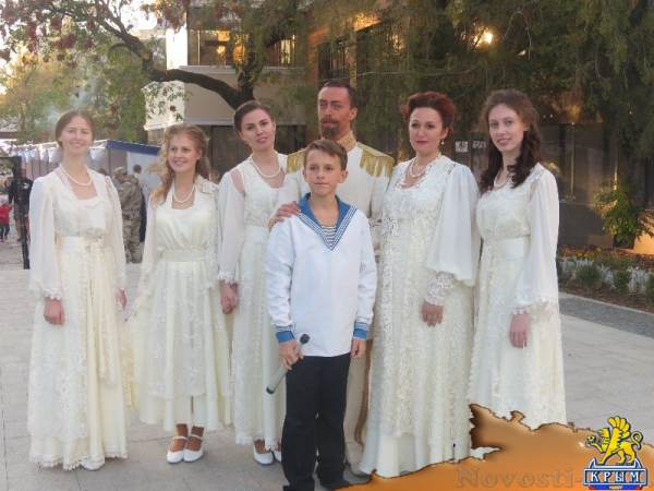 В Екатерининском саду Симферополя прошел благотворительный День Белого цветка (ФОТО) - «Общество Крыма»