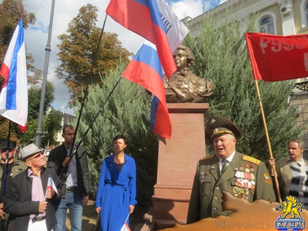В столице Крыма почтили память князя Григория Потёмкина-Таврического в честь 277-ой годовщины со дня его рождения (ФОТО) - «Общество Крыма»