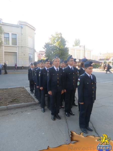 Симферополь празднует День Государственного герба и Государственного флага Республики Крым (ФОТО) - «Общество Крыма»