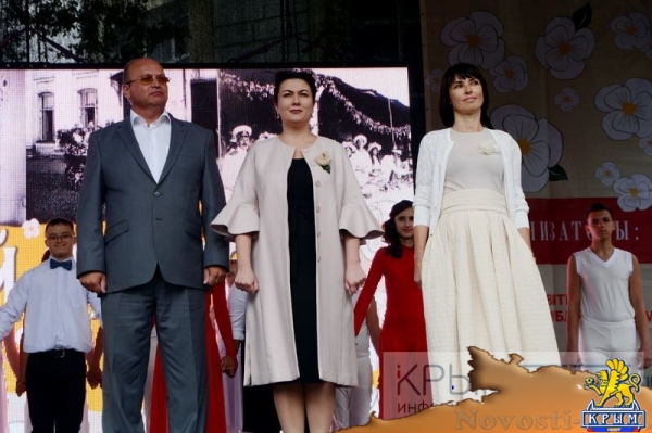 День благотворительности и милосердия «Белый цветок» собрал сотни крымчан и гостей полуострова в Симферополе (ФОТО) - «Общество Крыма»