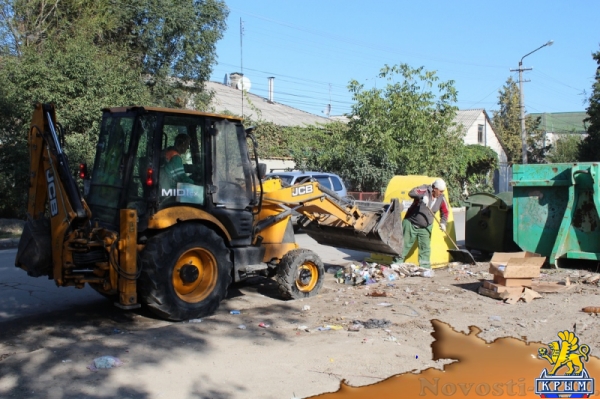 В Симферополе коммунальщики ликвидировали стихийную свалку мусора в микрорайоне Анатра. Под присмотром заместителя министра экологии и природных ресурсов Крыма (ФОТО) - «Экономика Крыма»