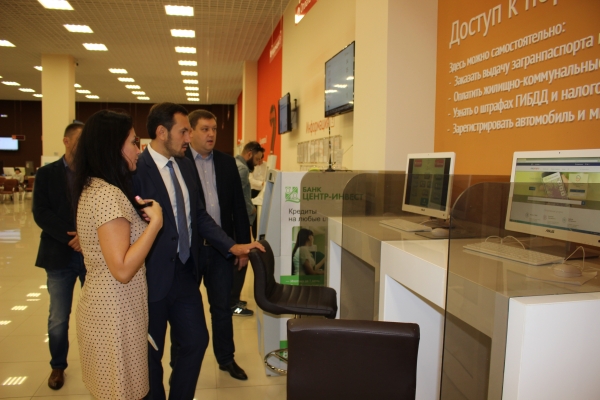 По всем регионам РФ идет перемещение окон приема документов Росреестра в филиалы «МФЦ», Крым не станет исключением — Александр Спиридонов - «Госкомрегистр»