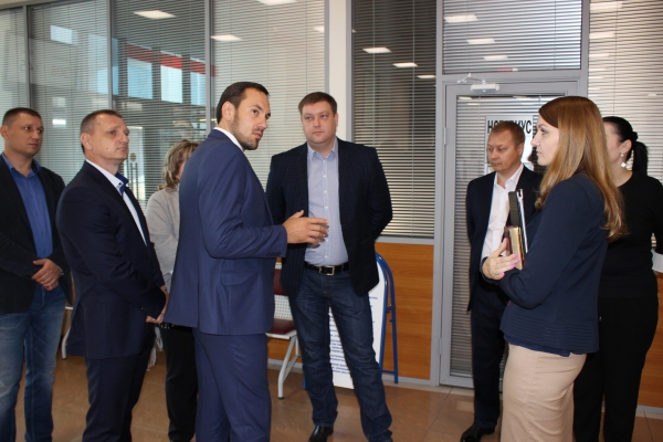 Республика Крым выходит на всероссийские стандарты обслуживания в учётно-регистрационной сфере — Александр Спиридонов - «Госкомрегистр»