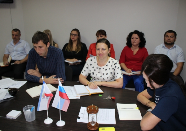 Председатель Госкомрегистра предложил всем желающим до 1 декабря направить резюме для участия в конкурсе на руководящие должности в комитете - «Госкомрегистр»