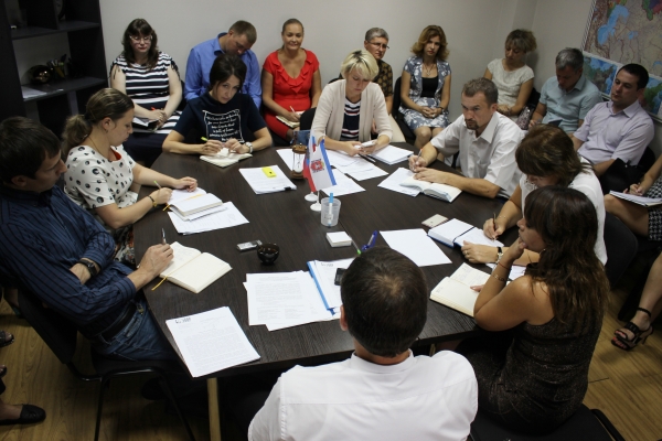 Председатель Госкомрегистра предложил всем желающим до 1 декабря направить резюме для участия в конкурсе на руководящие должности в комитете - «Госкомрегистр»