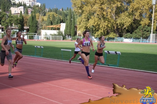 Призёры чемпионата и первенства Республики Крым по легкой атлетике определены в Ялте (ФОТО) - «Спорт Крыма» Призёры чемпионата и первенства Республики Крым по легкой атлетике определены в Ялте (ФОТО) - «Спорт Крыма»