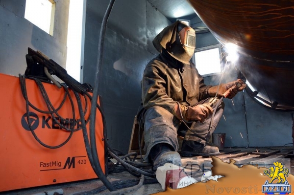 Крымский мост шагнул в море - «Возвращение в Россию» Крымский мост шагнул в море - «Возвращение в Россию»