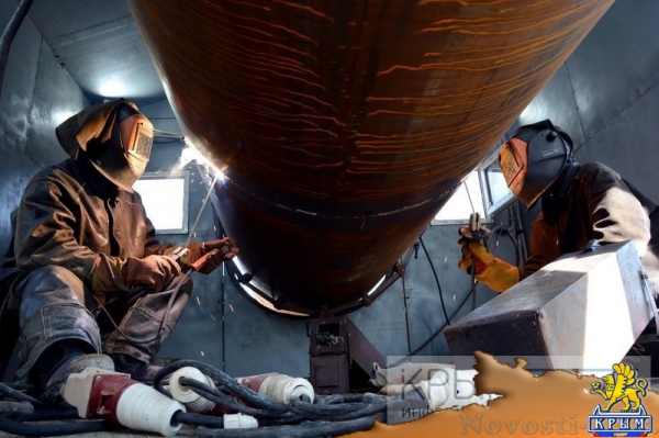 Крымский мост шагнул в море - «Возвращение в Россию» Крымский мост шагнул в море - «Возвращение в Россию»