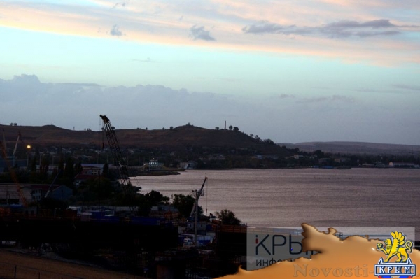 Крымский мост шагнул в море - «Возвращение в Россию» Крымский мост шагнул в море - «Возвращение в Россию»