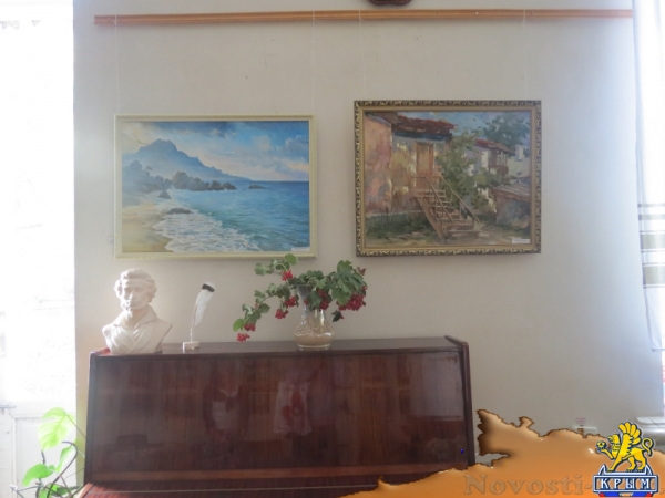 В Центральной городской библиотеке Симферополя проходит выставка пейзажей крымского художника Олега Ушакова (ФОТО) - «Общество Крыма»