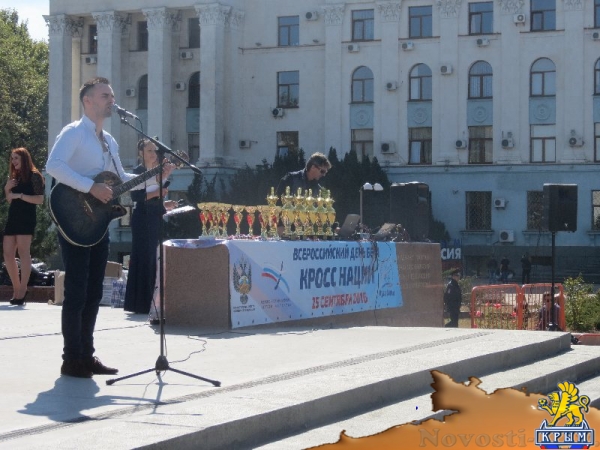 В честь Всероссийского дня бега в столице Республики Крым прошли два легкоатлетических пробега «Кросса нации» (ФОТО) - «Общество Крыма»