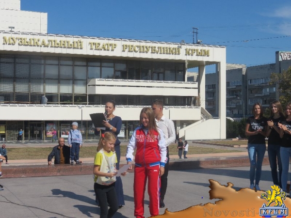 В честь Всероссийского дня бега в столице Республики Крым прошли два легкоатлетических пробега «Кросса нации» (ФОТО) - «Общество Крыма»