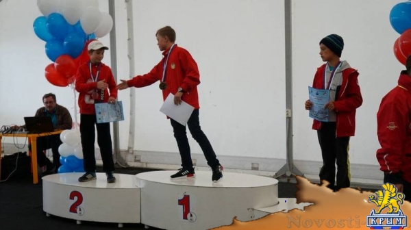 Крымчане получили серебро на первенстве России по парусному спорту среди юниоров (ФОТО) - «Политика Крыма»